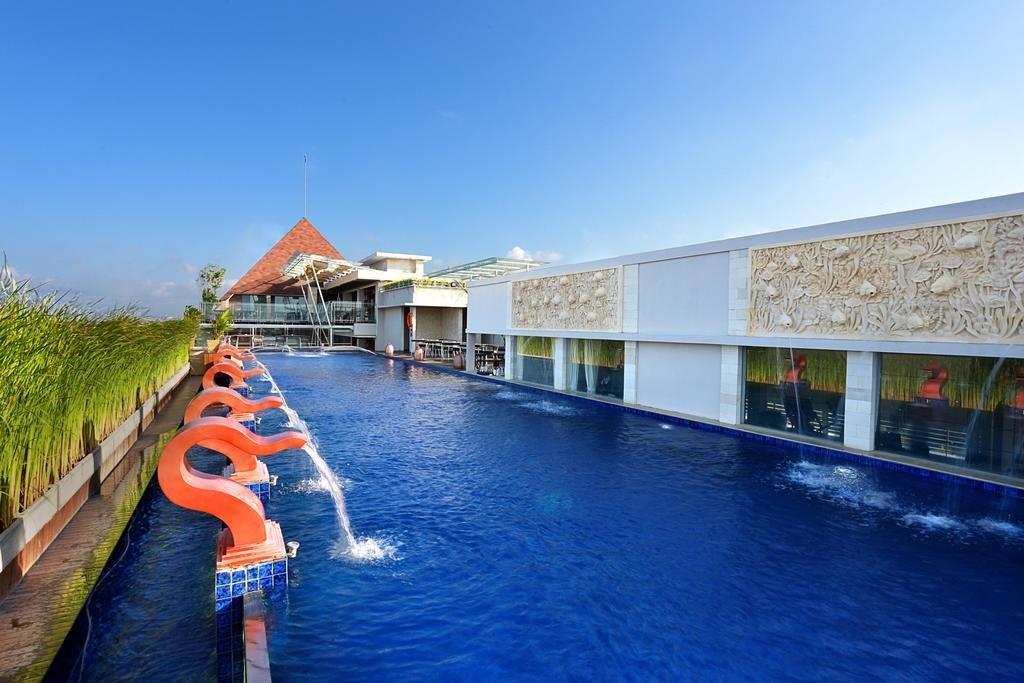 Mega Boutique Hotel Kuta Lombok Exterior foto